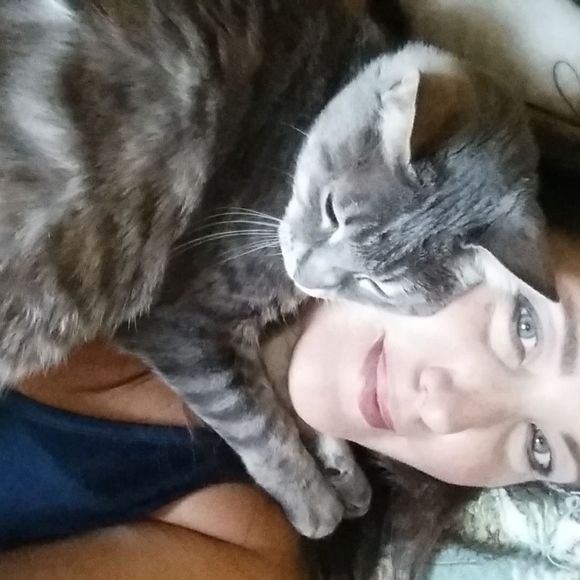 Meet your Posher, Reina - Picture 1 of 1